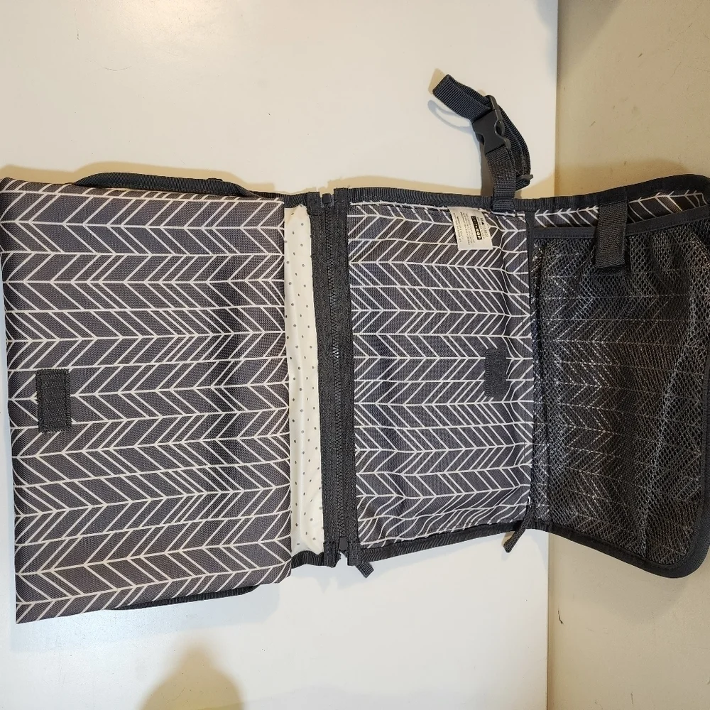 SKIP HOP gray Changing Diapers pad storage luggage
